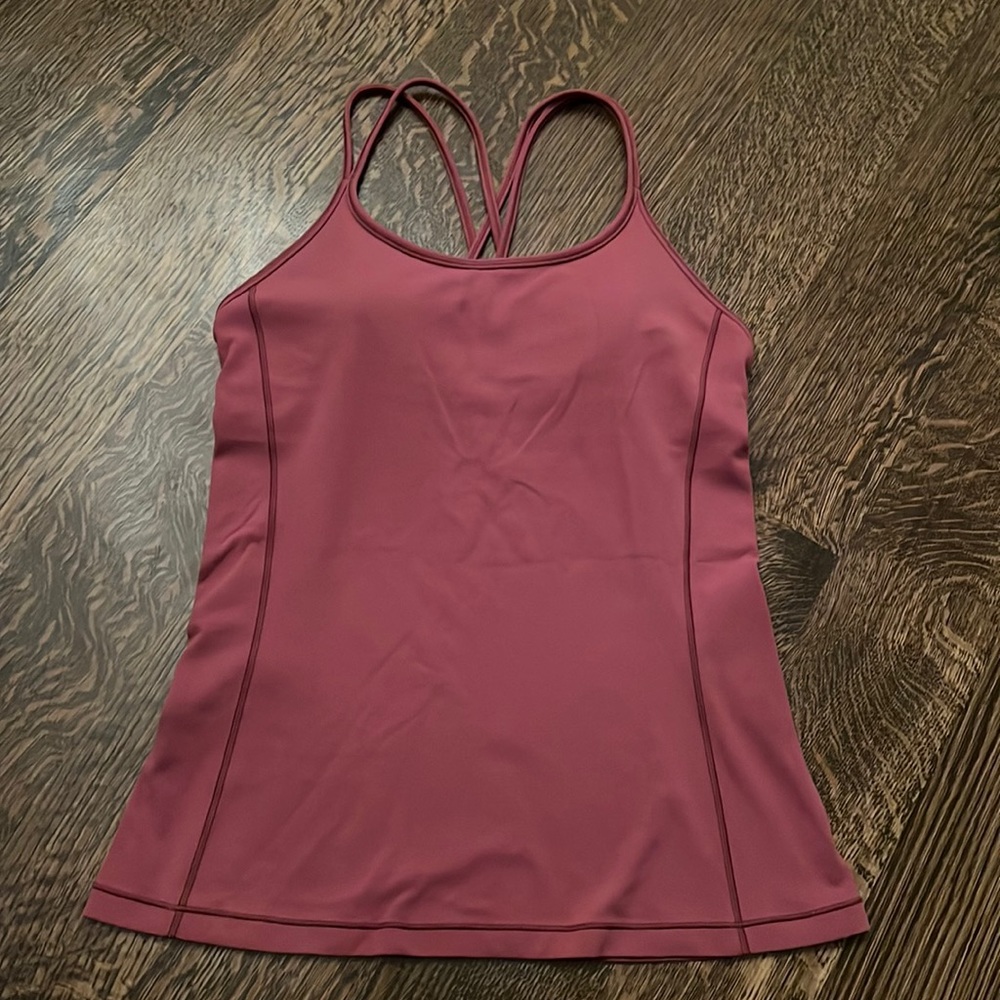Maroon Lululemon tank with shelf bra size 6